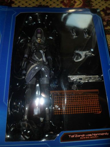 Mass Effect 3 - Mass Effect Play Arts Kai - Tali'Zorah vas Normandy - обзор